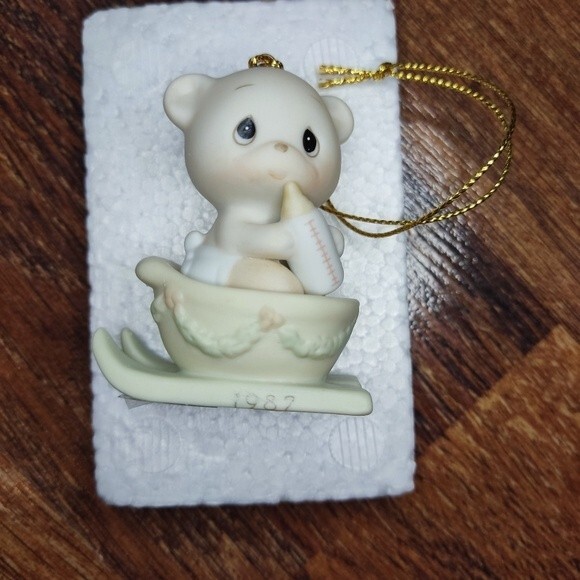 ENESCO 1987 “Precious Moments”Bear the good news of Christmas“ ornament - Picture 6 of 9